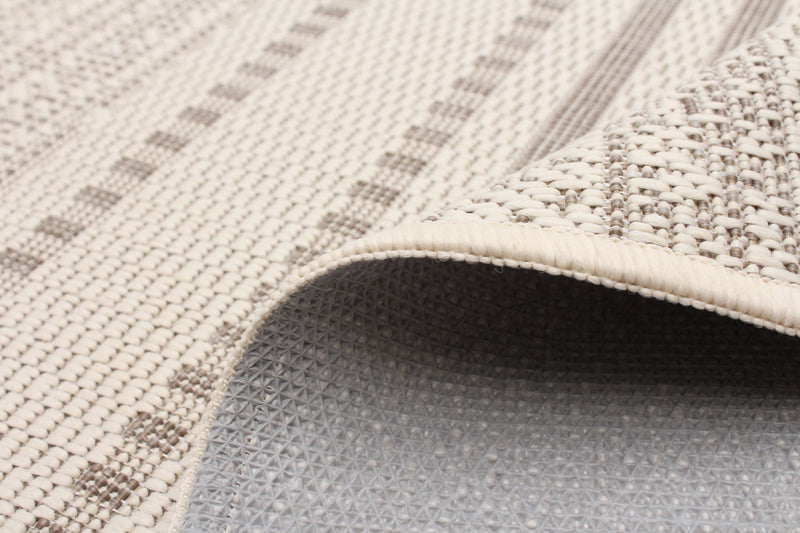 Wileen Ivory Area Rug - 4'4\" X 6'5\" 