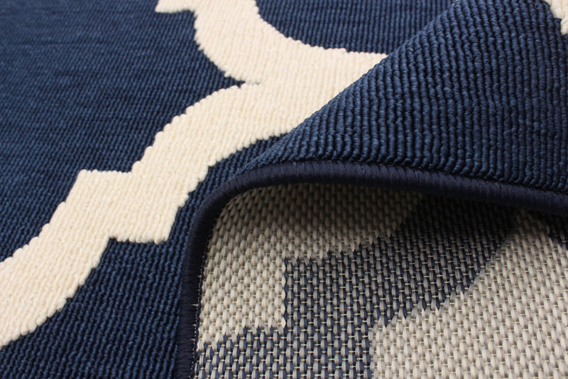 Sophie Ivory-Navy Area Rug - 4'7\" x 6'7\"