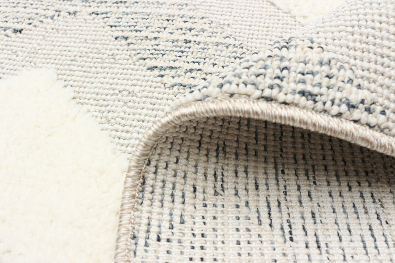 Tyisha Grey Area Rug - 6'7\" x 9'6\"