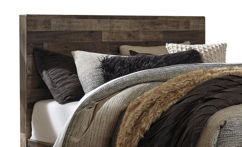 Derekson 5pc Bedroom Set with Panel Bed, Dresser & Mirror, Grey - Queen Size