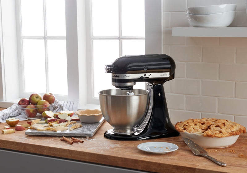 KitchenAid Classic Series 4.5-Quart Tilt-Head Stand Mixer - K45SSOB