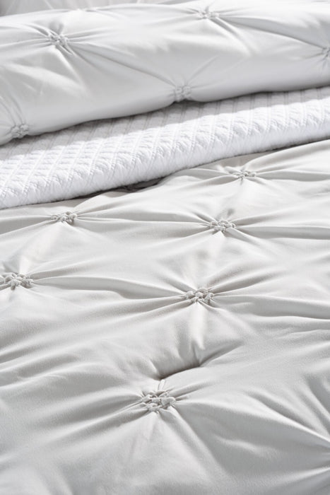 Brianna Light Grey 3-Piece Full/Queen Comforter Set