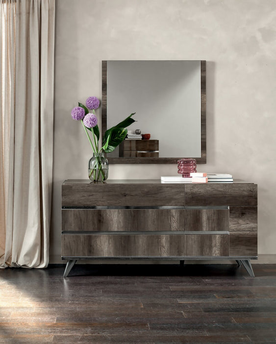Gino 5pc Bedroom Set with Panel Bed, Dresser & Mirror - Made in Italy, Modern, Brown - King Size