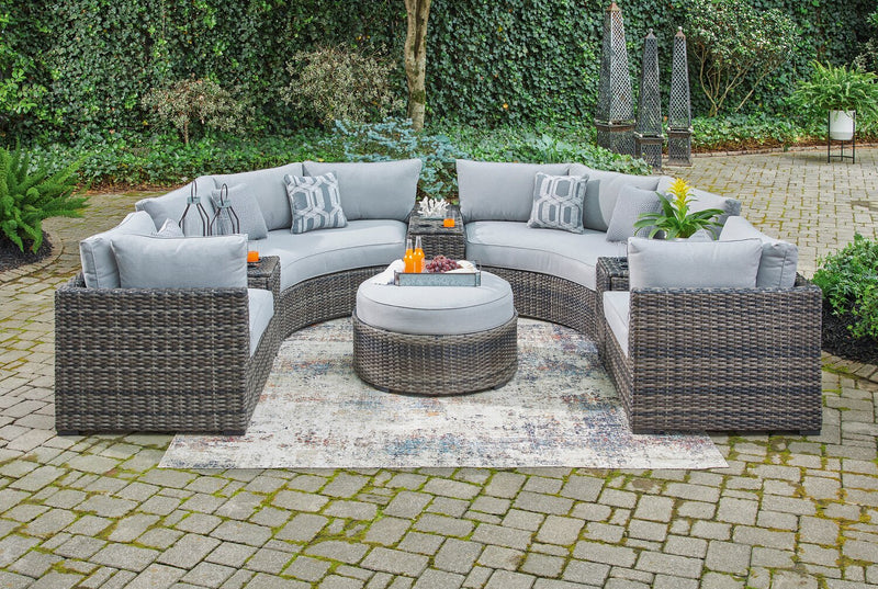 Lilo Large Outdoor Patio Ottoman - Resin Wicker & Nuvella Fabric, UV & Weather Resistant - Grey