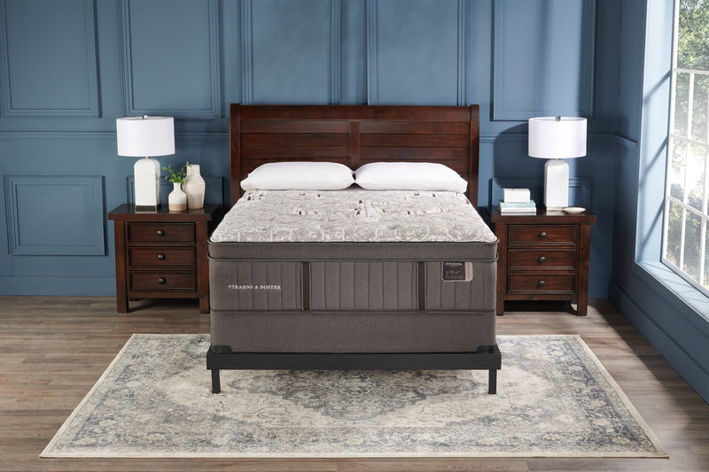 Stearns & Foster Low-Profile Split Queen Boxspring Set