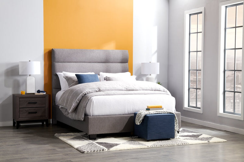 Naya Upholstered Bed in Grey Fabric, Tufted - Queen Size