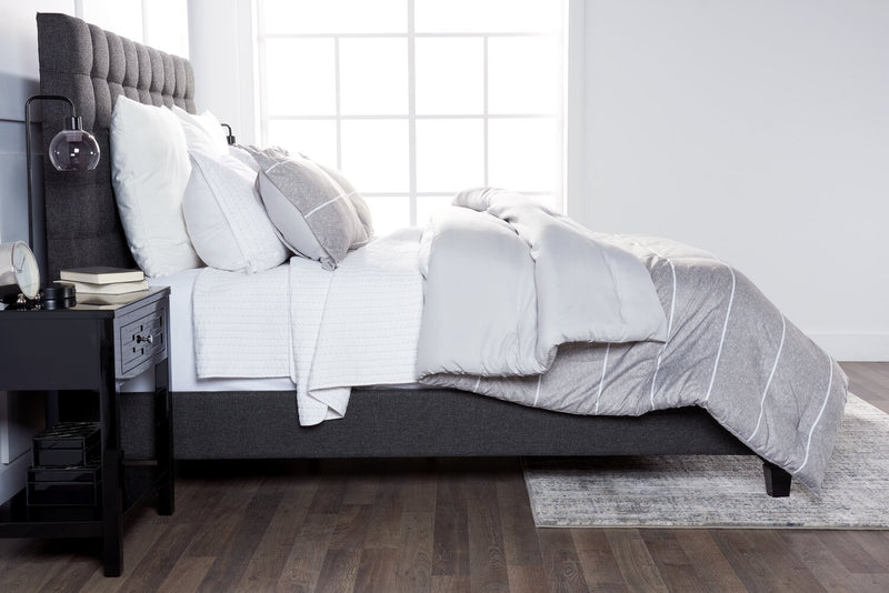 Stripes 3-Piece Full/Queen Comforter Set - Grey