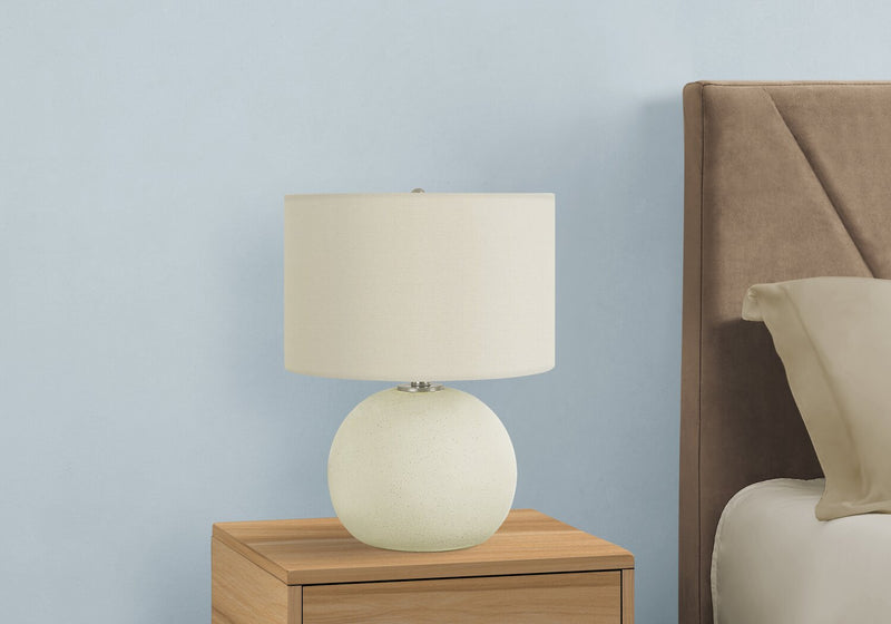 18\" Cream Ceramic Table Lamp