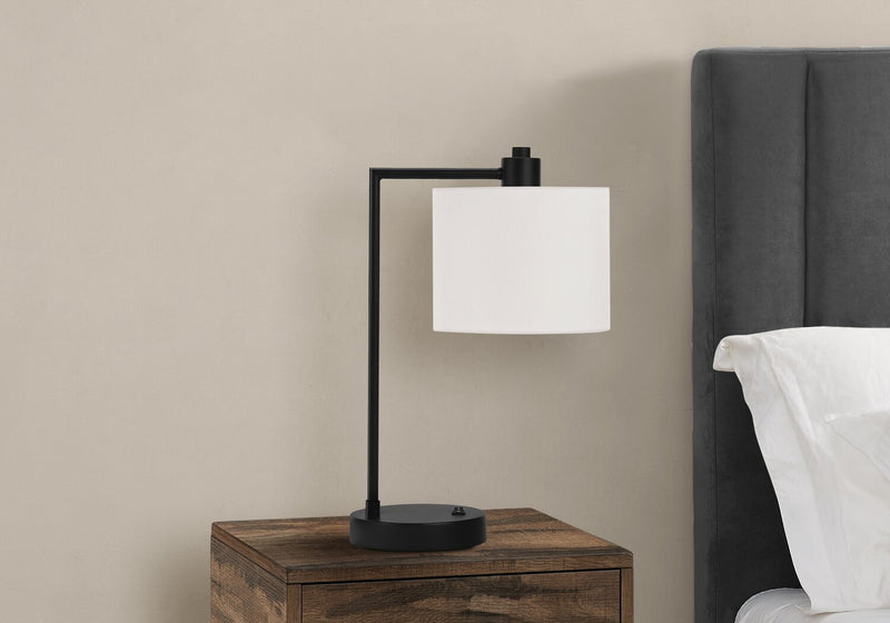 19\" Black Metal Table Lamp with USB Charging