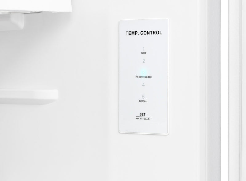 Hisense 29.7\" 18 Cu. Ft. Top-Mount Refrigerator - Silver - RT18A2FSD