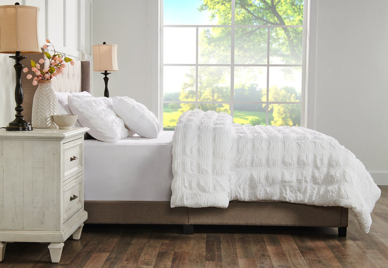 Elanna 4-Piece King Comforter Set - White