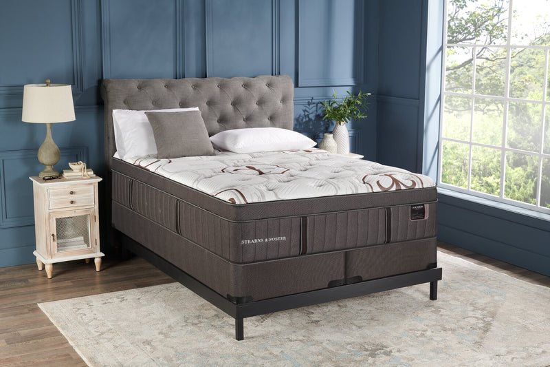 Stearns & Foster Founders Collection Cardiff City Eurotop King Mattress Set
