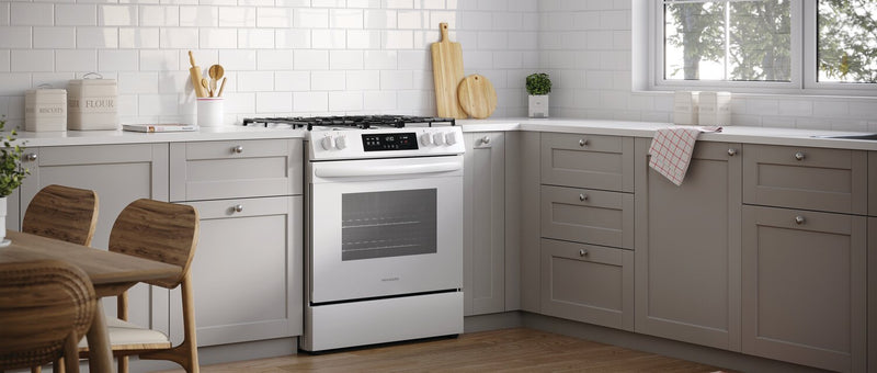 Frigidaire 5.1 Cu. Ft. Gas Range With Quick Preheat and Five Burner Cooktop - White - FCFG3062AW