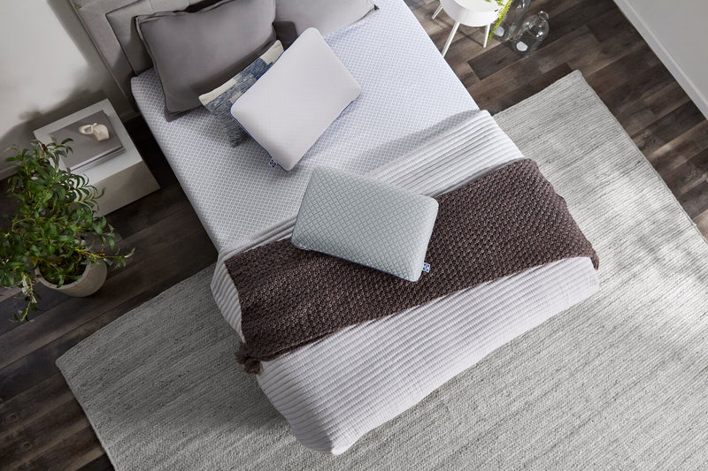 Sealy® Memory Foam Pillow