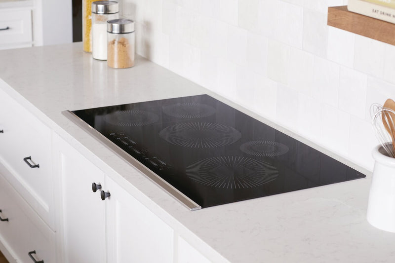 Frigidaire Gallery 36\" 5-Element Induction Cooktop - Black - GCCI3667AB