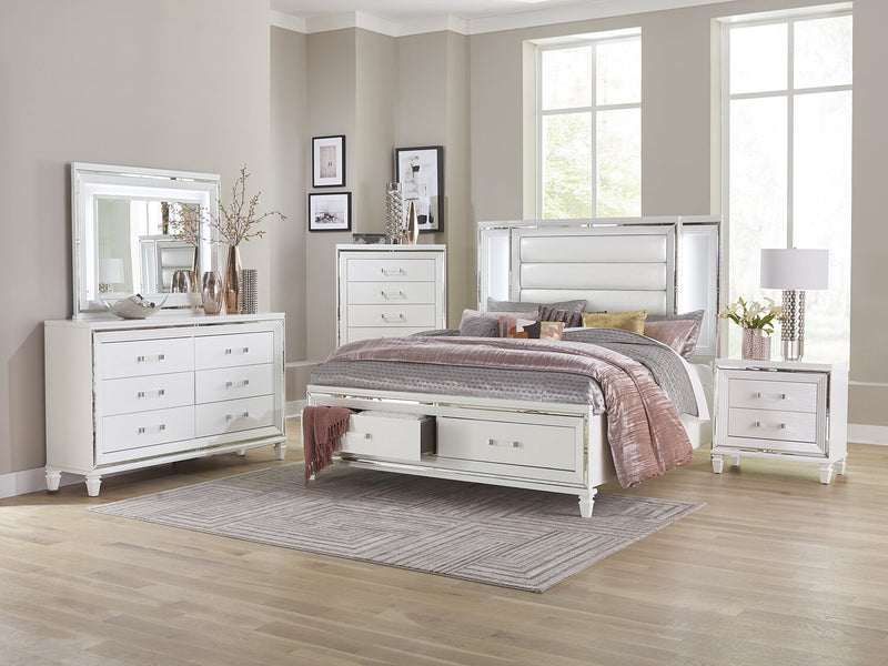 Max Panel Headboard, LED, Vegan Leather, Glam, White - Queen Size