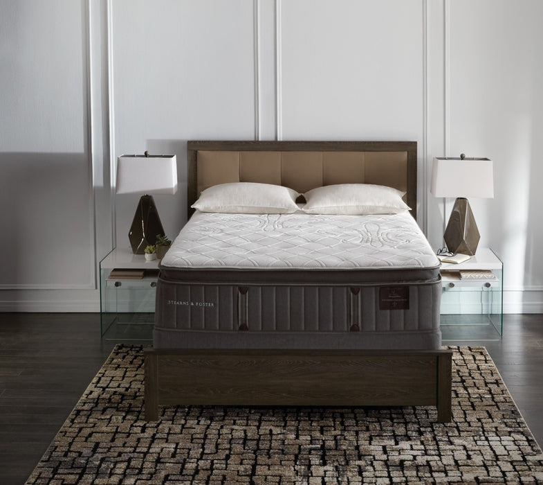 Stearns & Foster Princedale Medium Pillow-Top Low-Profile Split Queen Mattress Set